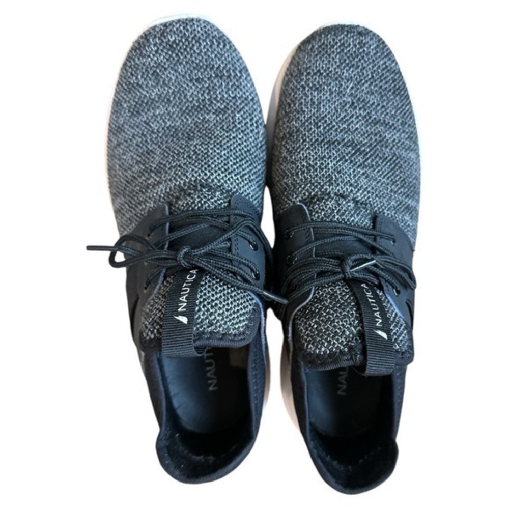 Náutica size 10 women’s shoes, with laces, white soles, black and white woven